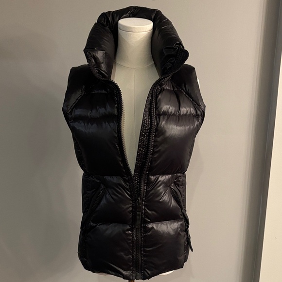 SAM. Jackets & Blazers - SAM. Women's Black Puffer Vest